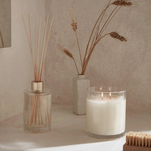 Circa Soy Cadle 350g - Cotton Flower & Freesia