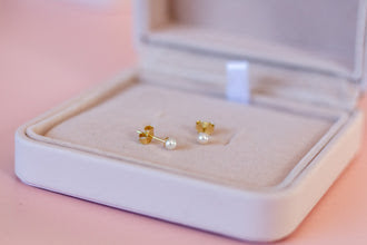 Willow Luxe Diana Pearl Studs